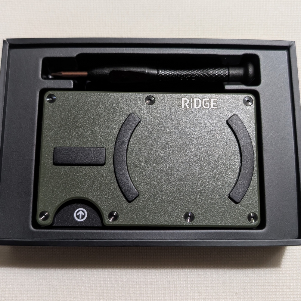 Ridge Magsafe Wallet - Matte Olive